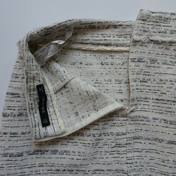 ZARA Basic Women's Tweed Mini Skirt Frayed With Stripe Detail Ecru Textured S - Picture 6 of 12
